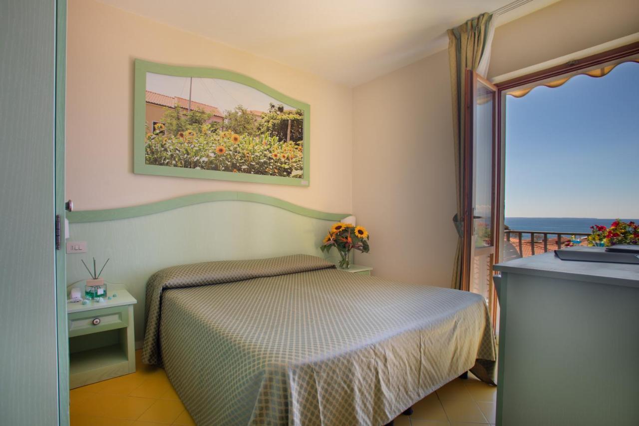 Sardi Hotel 3*