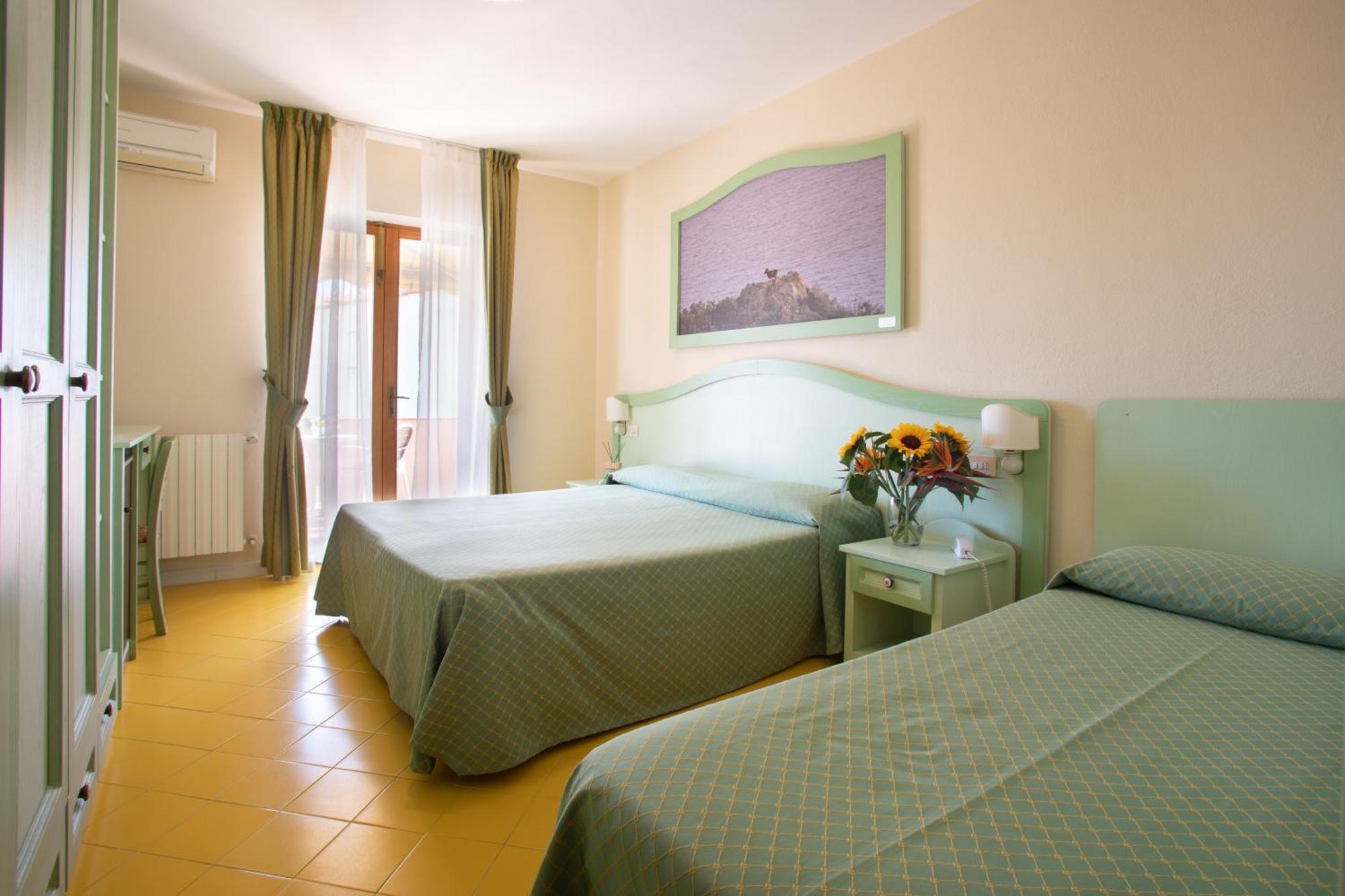 Hotel Sardi