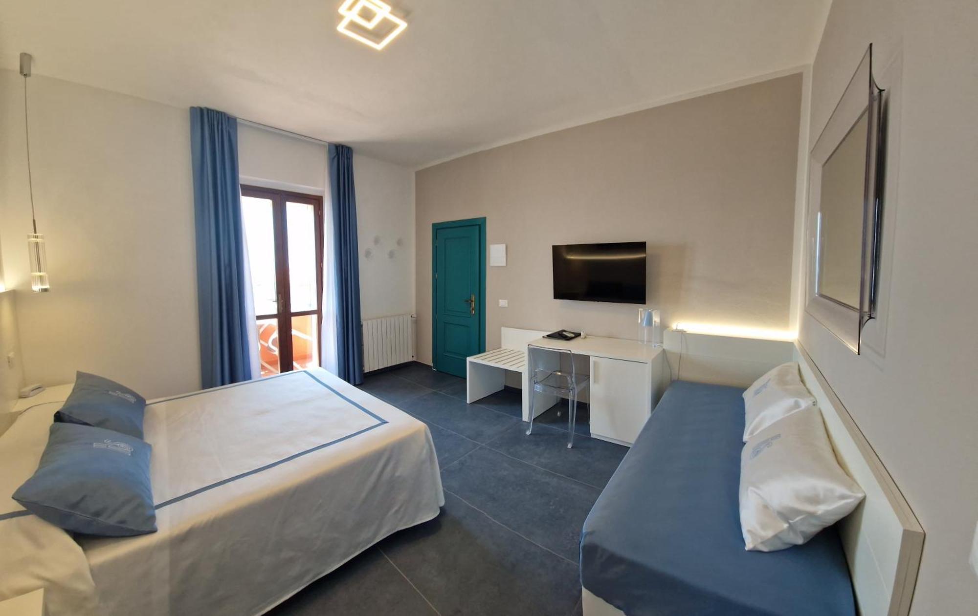 Hotel Sardi 3*