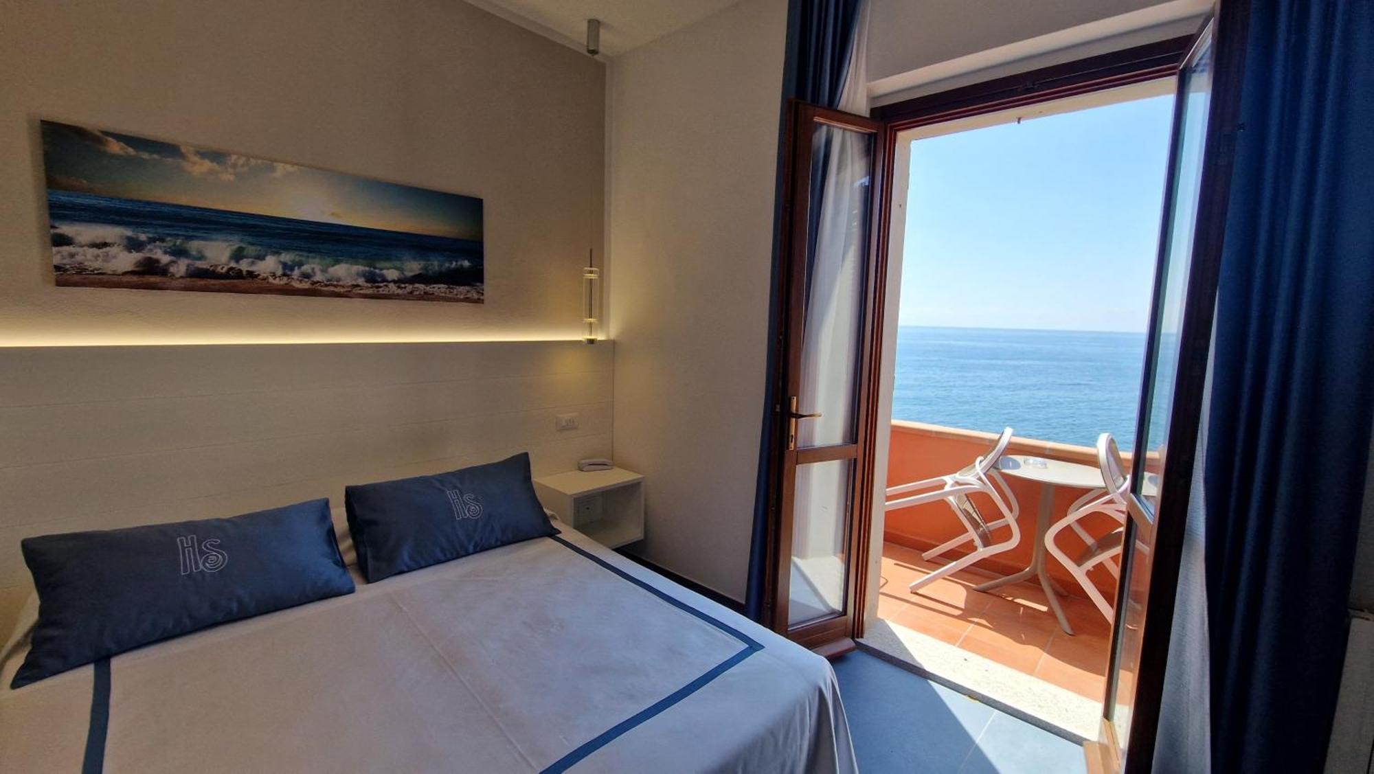 Sardi Hotel Pomonte